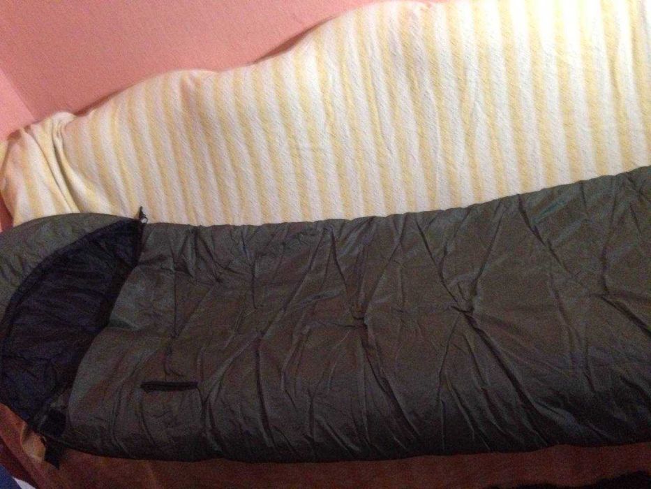 Зимний спальный мешок THE NORTH FACE в отличном состоянии