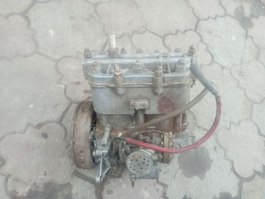 Двоциліндровий двигун бензиновий