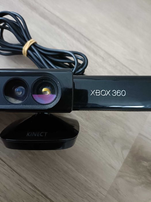 Zestaw Kinect Xbox 360 + nakładka zoom NYKO / sensor ruchu Xbox360
