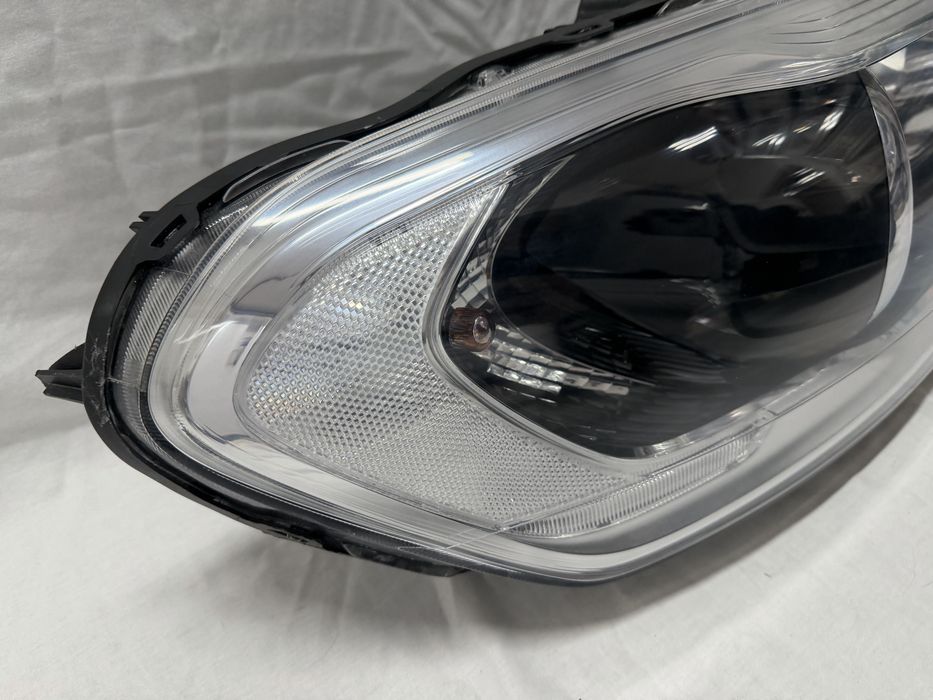Lampa Prawy Przód VOLVO XC60 LIFT Xenon 13-17r.