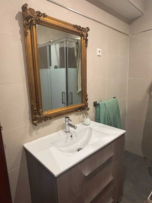 Arrendo  Apartamento T2 com Terraço e Garagem - Casal do Chapim - Odivelas