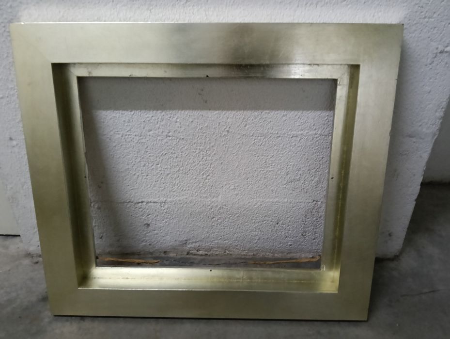 3 Molduras largas em madeira