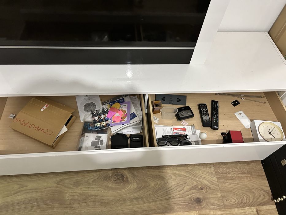 Conjunto Móvel TV Moderno – 3 Peças – Branco e Preto Alto Brilho