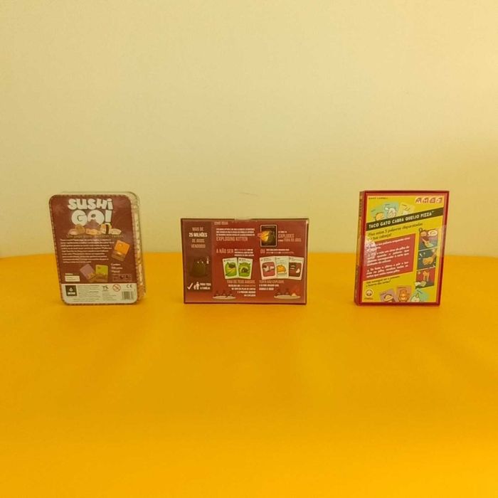 Sushi Go! e Exploding Kittens - Jogos de tabuleiro / Cartas