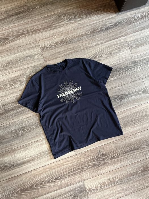 Базова Кежуальна Футболка від Fred Perry