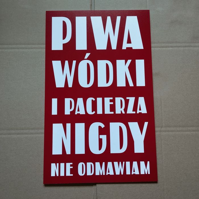 Tablica PRL z hasłem piwa wódki i pacierza nigdy nie odmawiam