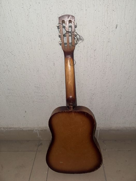 Дитяча 6 струнна гітара