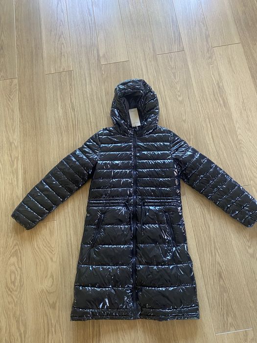 Czarny, pikowany, na podszewce plaszczyk, Reserved 152 cm