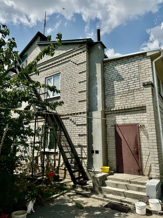 Продаж або обмін будинку