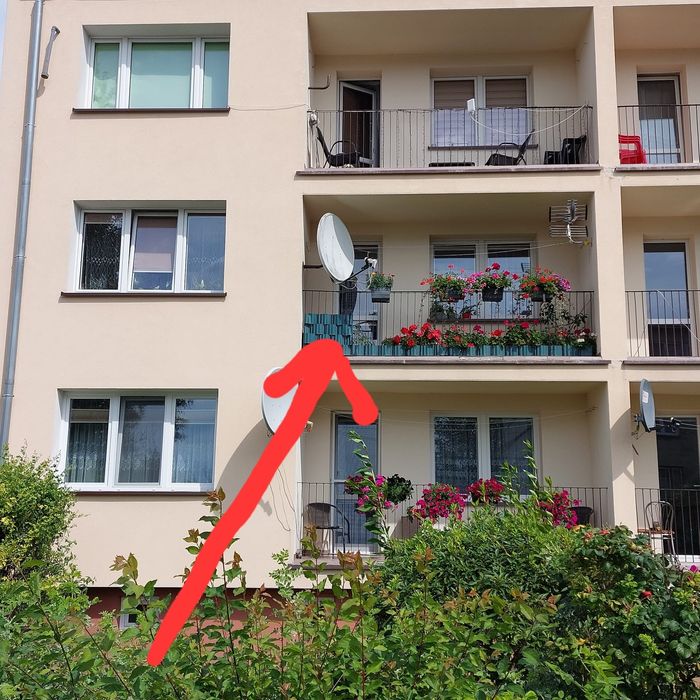 Mieszkanie 3 pokojowe na I piętrze w ładnej miejscowości