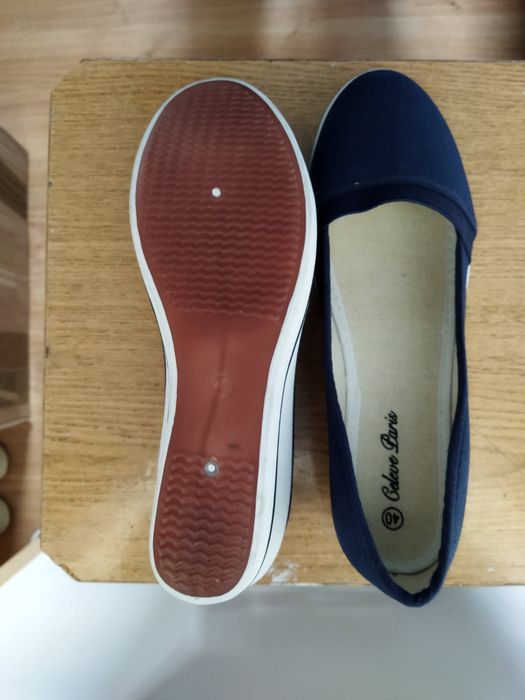 Buty damskie jesienne letnie krótkie na koturnie