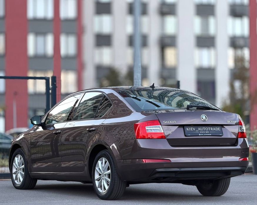 Skoda Octavia A7 Official