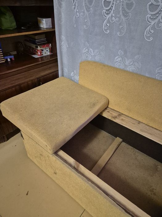 Продам диван малютка.  Самовывоз