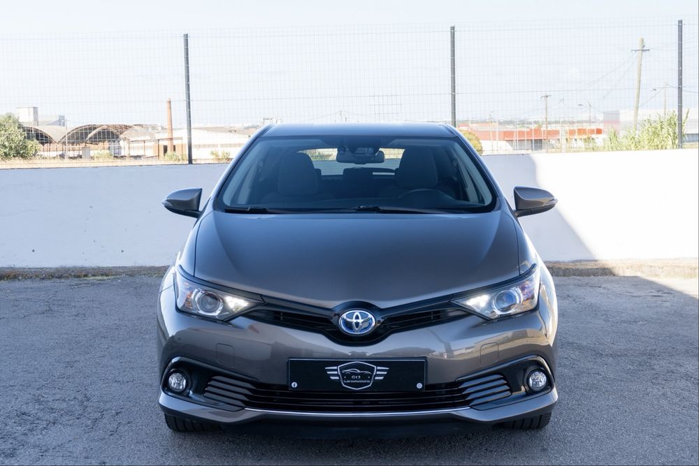 Toyota Auris 1.8 HSD Comfort Plus Sport Plus Nav (financiamento disponível)
