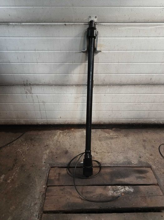 Siłownik do trackera -obrotnicy fotowoltaicznej