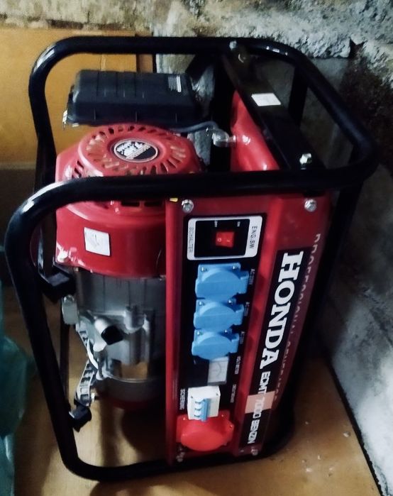 Генератор 7квт. ( новый, honda ecmt 7000)