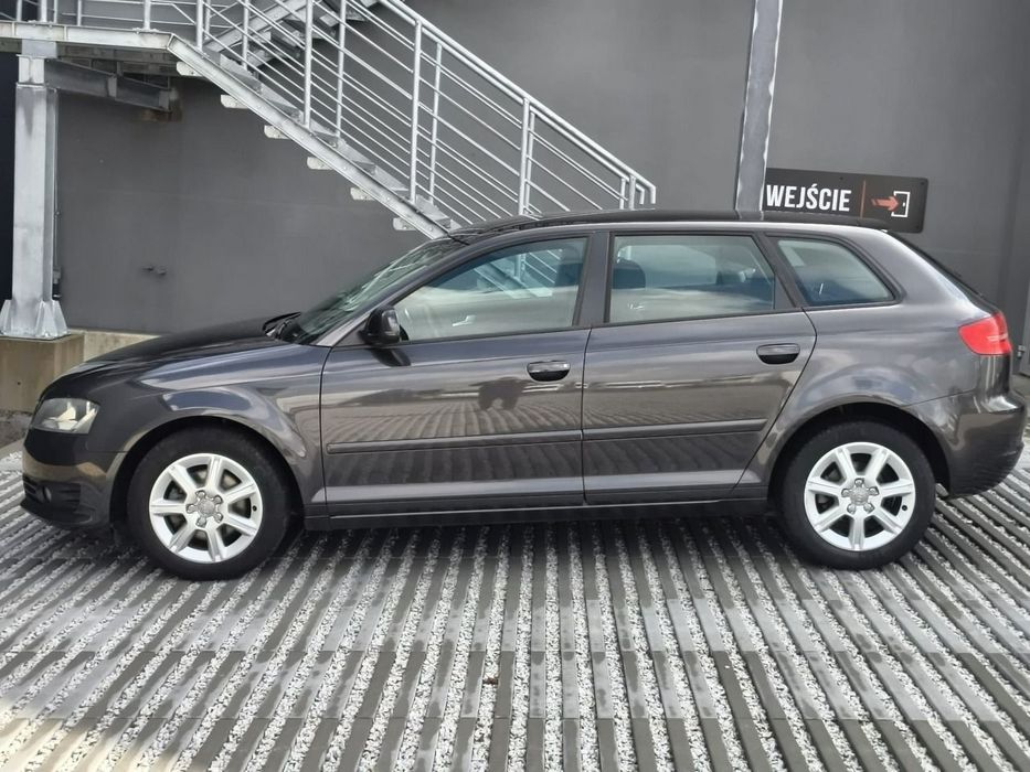 Audi A3 Sportback 1,4 tfsi 125ps* automat* climatronic* ICDauto.com