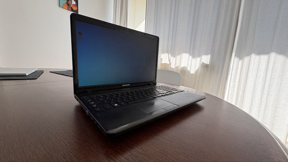 Laptop Samsung Intel i3 / Radeon HD 7600M