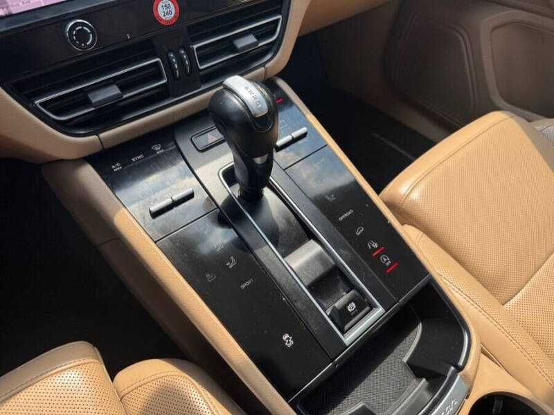 2023 Porsche Macan