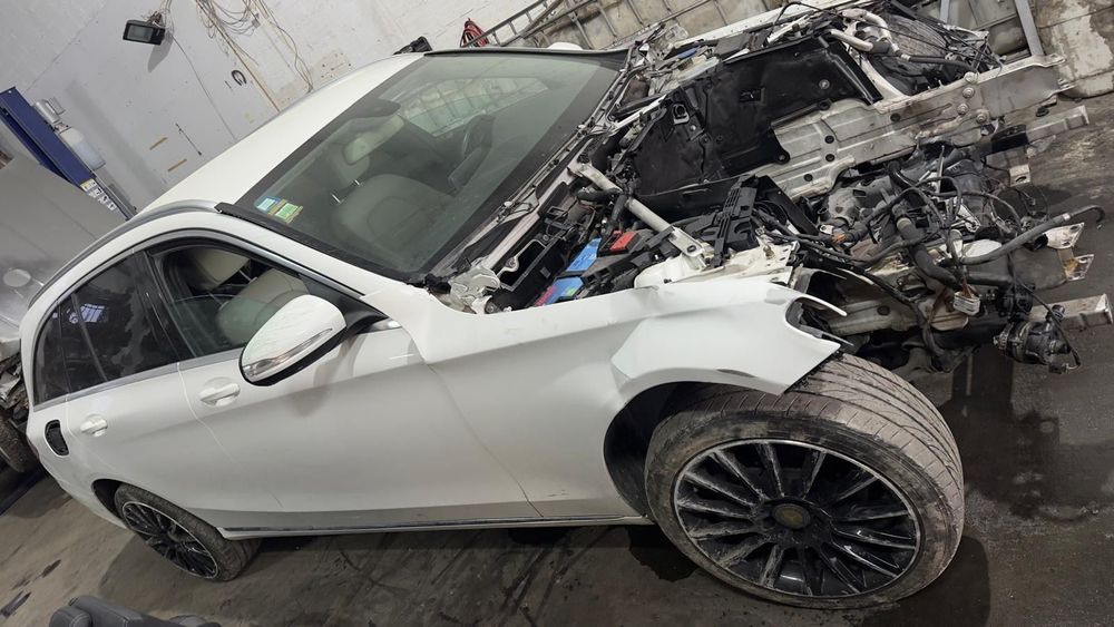 Mercedes W205 de 2015 para peças