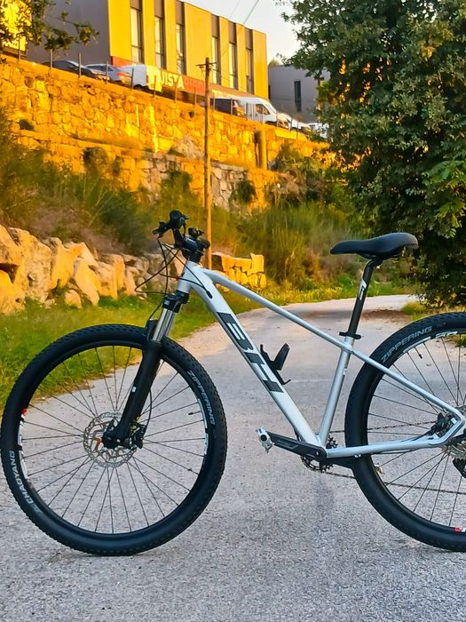 2025 Bicicleta BH 29" BTT(negociável)