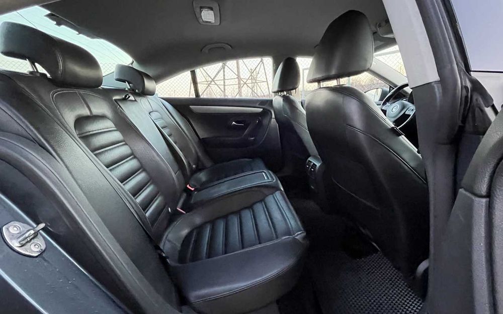 Volkswagen Passat 2011