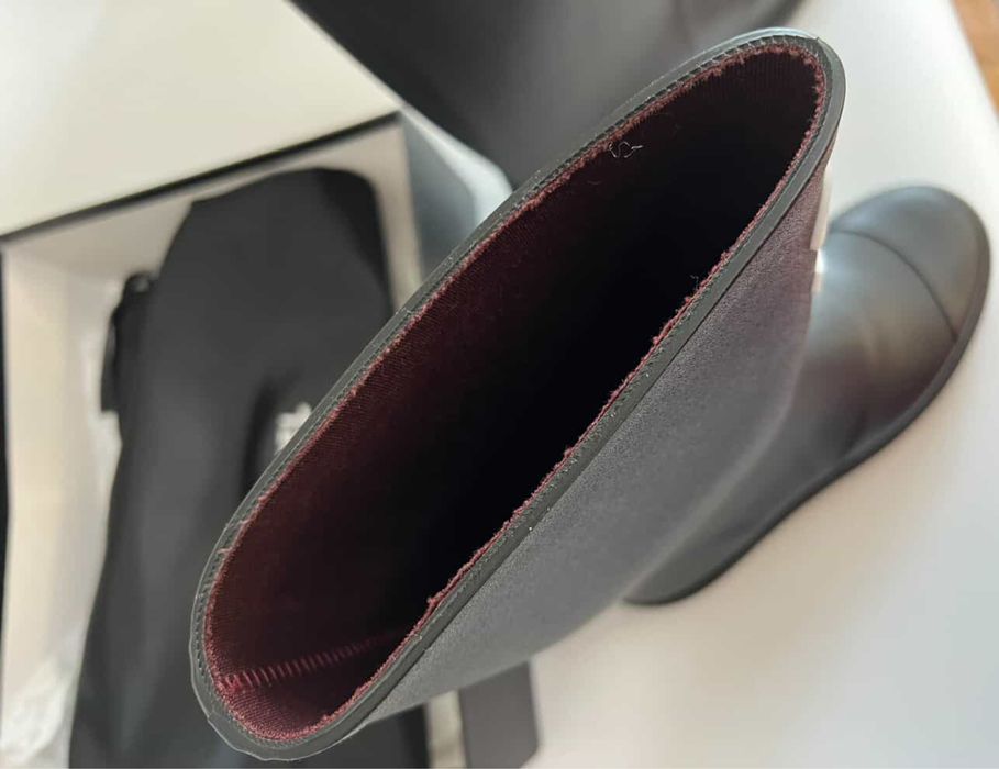 Резинові чоботи від Chanel