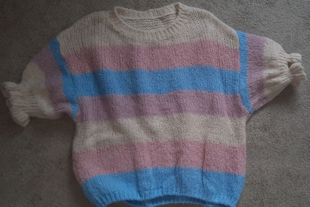 Sweter paski sweter falbanki sweter kolorowy
