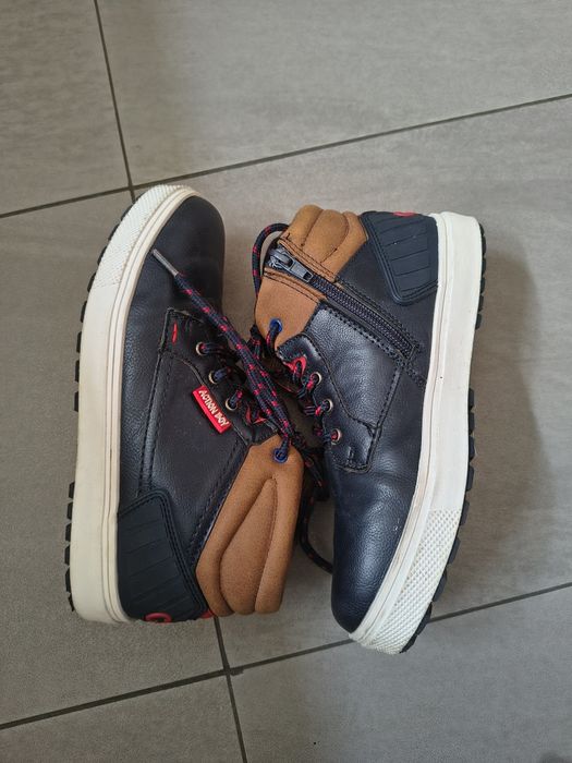 Buty lekko ocieplone r.34