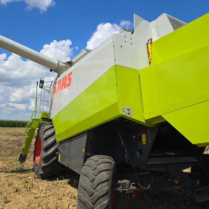 Свіжопривезений комбайн клас lexion 420