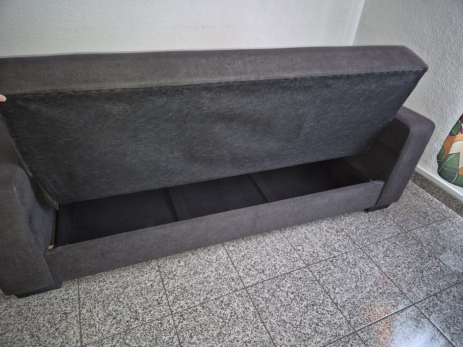 Sofá/Cama com arrumação
