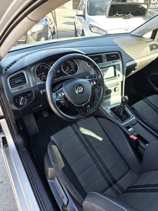 Volkswagen Golf 1.6 TDI SportLine