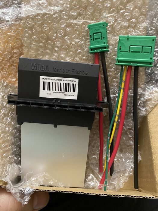 Резистор печки Nissan Note