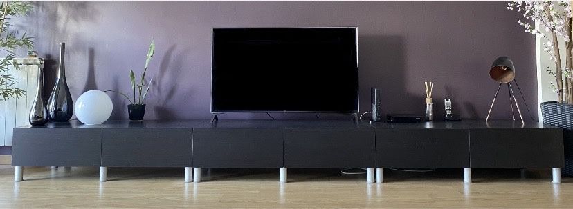 Conjunto de móveis em wengué Ikea para sala/quarto