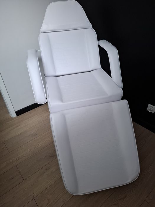 Fotel kosmetyczny hydrauliczny – NOWY – biały