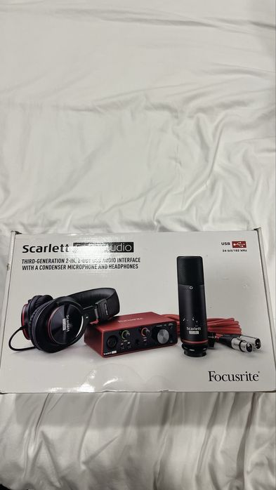 Home studio (Scarlett Solo Studio)