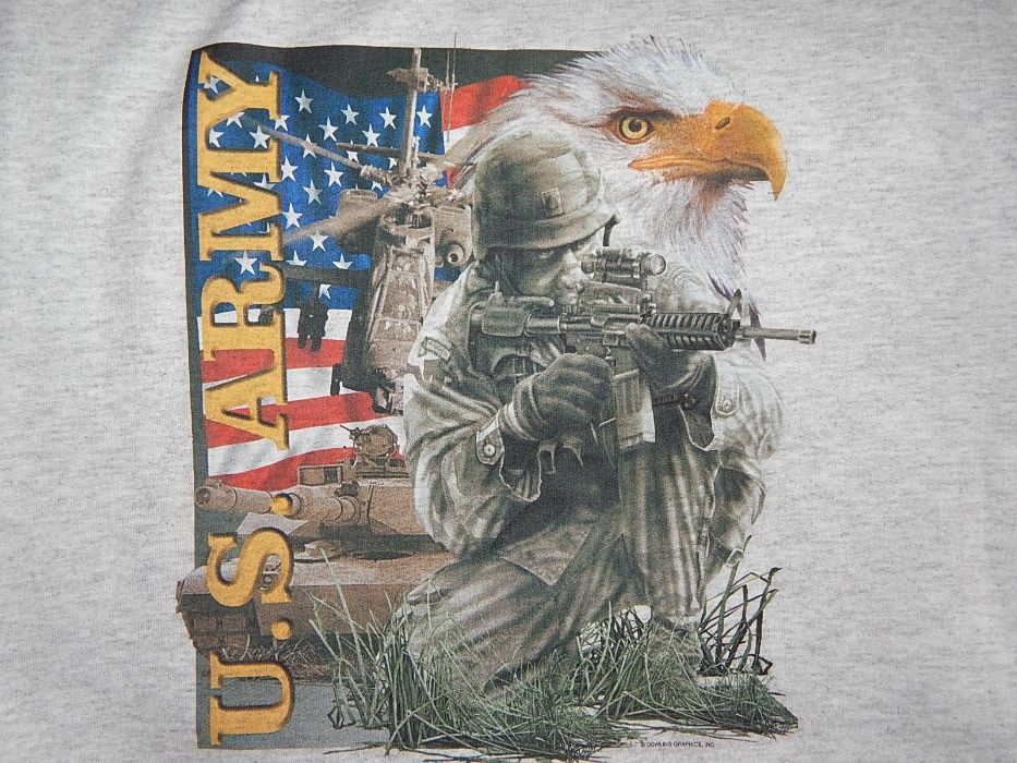 Реглан с принтом в стиле милитари