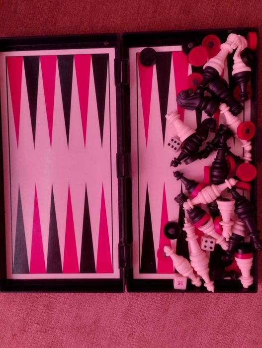 Шахматы шашки нарды  дорожные магнитные 3 в 1