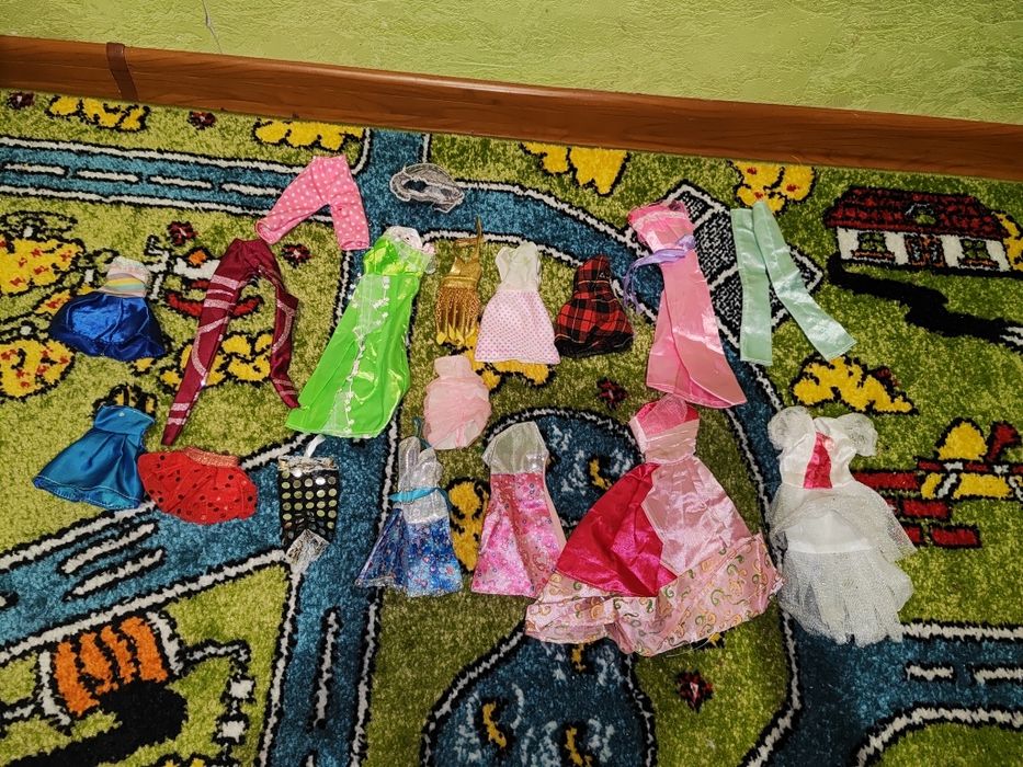 Одяг для ляльки барбі