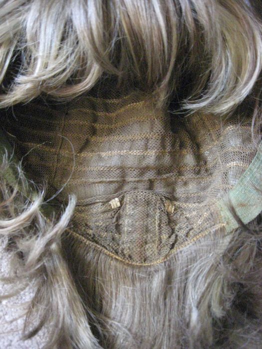 Sprzedam długą perukę damską blond, dł. 30cm