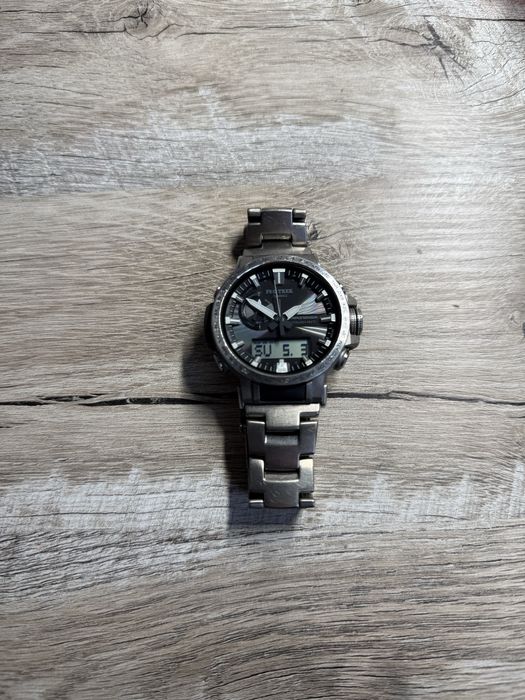 Продам годинник casio pro trek prw 60t