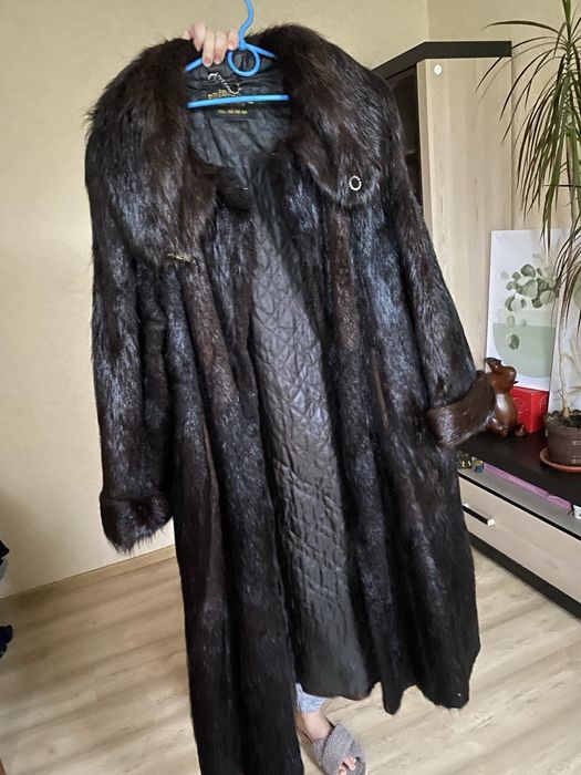 Нутрієва шуба,великого розміру