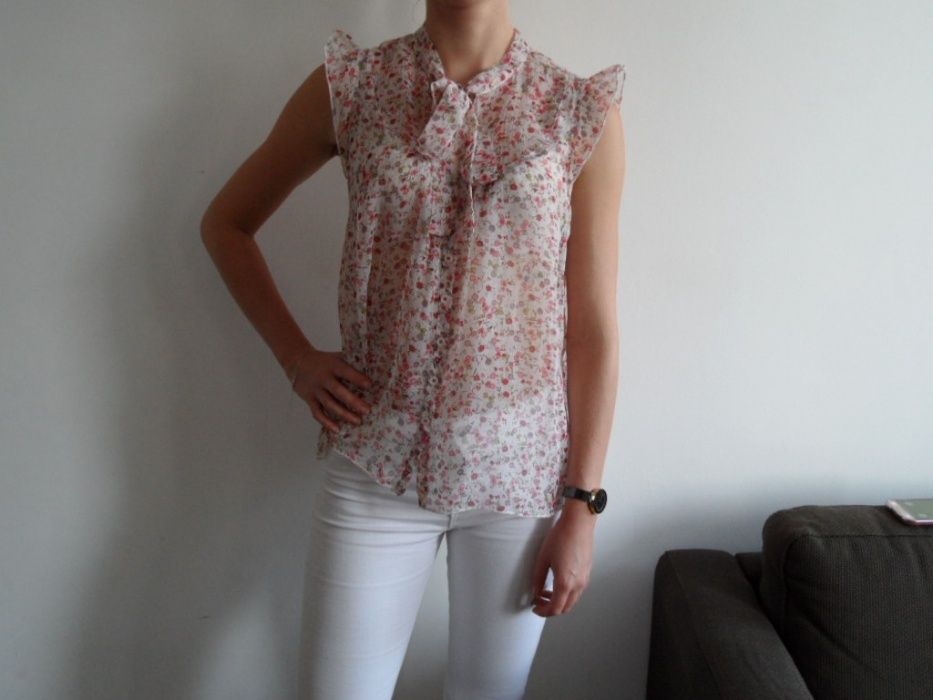 Denim bluzka mgiełka taliowana łączka floral dekolt M/L