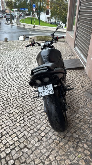 Suzuki Gsr 600  muito brm cuidada