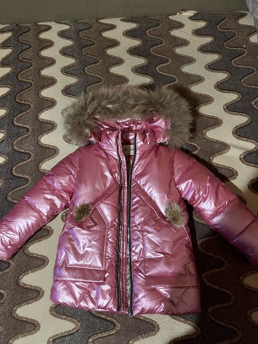 Курточка для дівчинки 116р