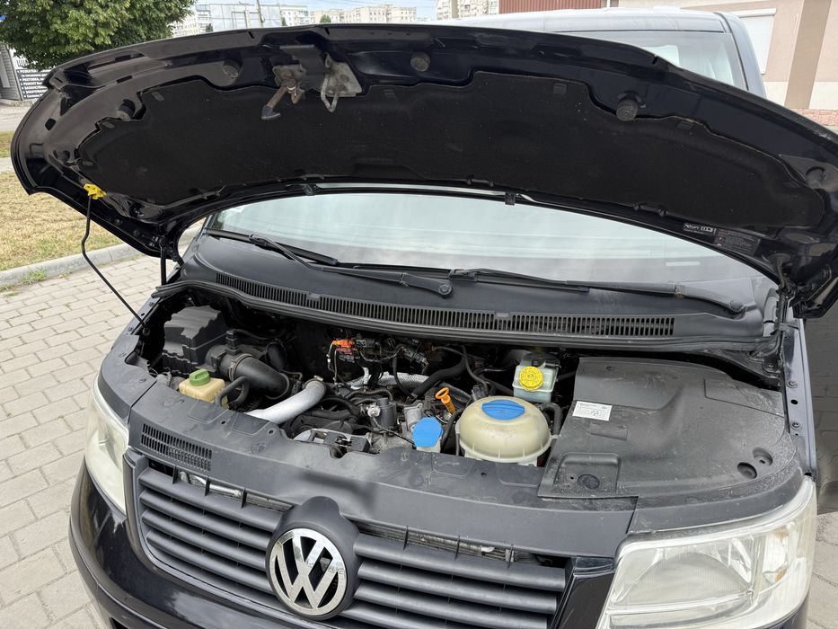 Volkswagen t5 ПАСАЖИР 9 місць. 2.5 дизель 2008 рік