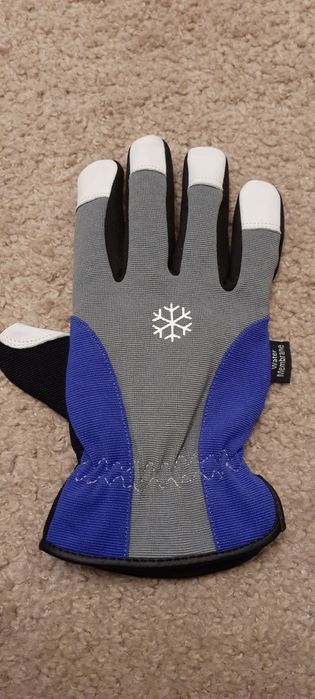Rekawiczki robocze ocieplane wodoodporne.