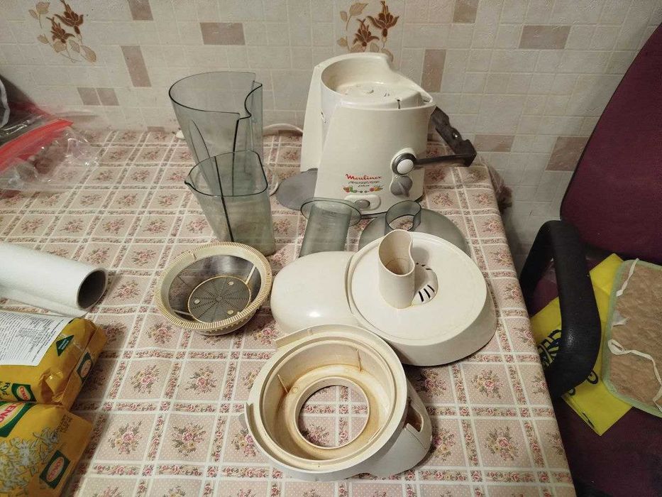 Соковитискач  moulinex frutti pro plus