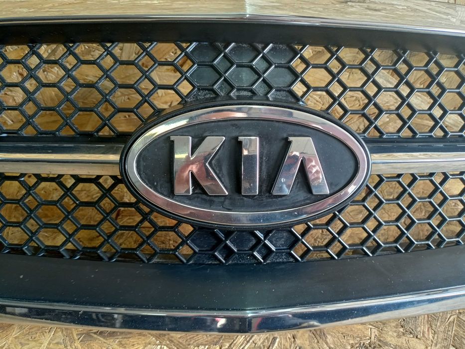 Kia Sorento 1 I grill atrapa oryginał demontaż ładny