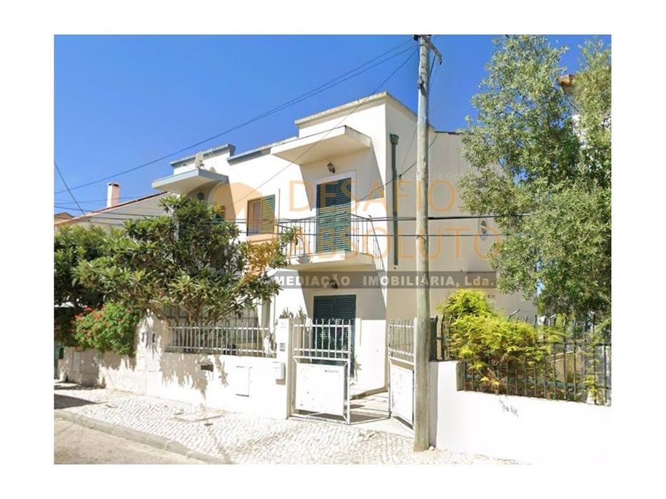 Moradia Geminada T3 c/ Garagem, OCUPADO - Quinta do Conde